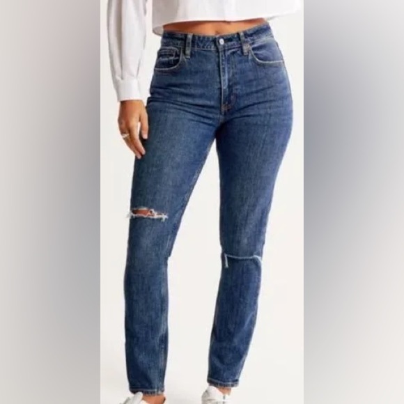 Abercrombie and Fitch Curve Love Distressed The Super Skinny High Rise Jeans - Picture 1 of 6
